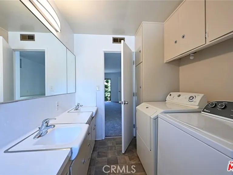 11061 Ohio Ave #3 — Photo 12