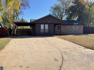 1824 Lariet Ln, Del City, OK 73115