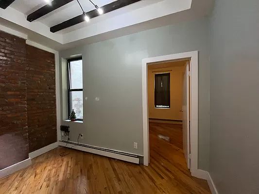 3rd image of 383 Sumpter St APT 1R