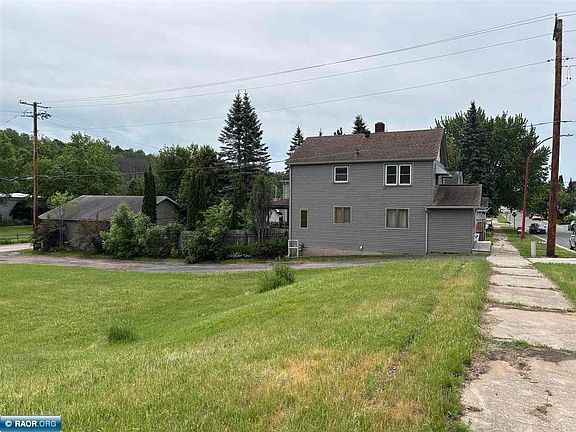 3rd image of 114 4th St