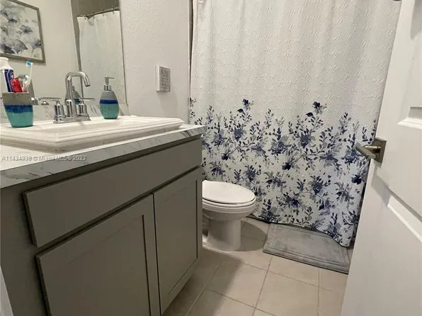 487 NE 4th Ln #487, Homestead, FL 33034