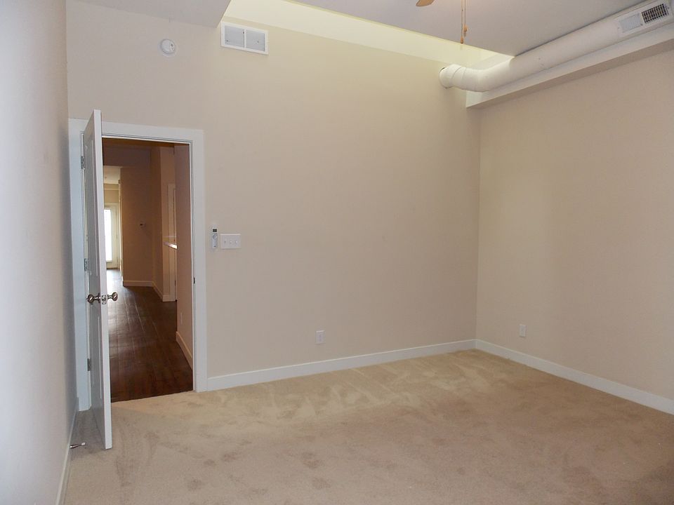 Bedroom 1 (skylight room)