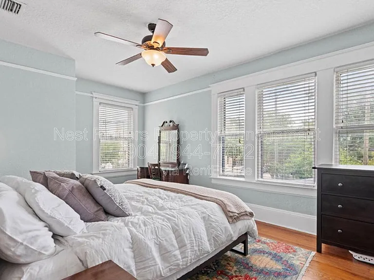 2623 Forbes St — Photo 24