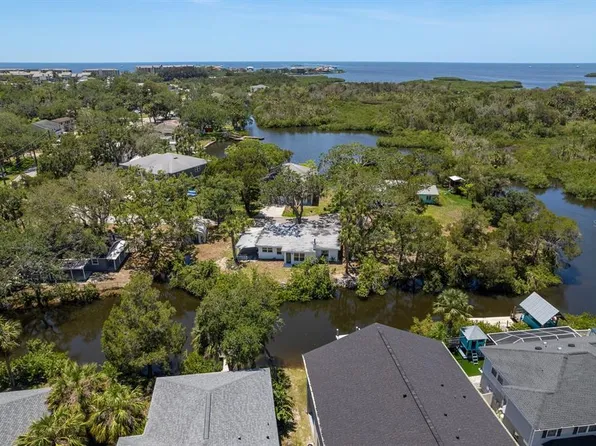 5270 Miller Bayou Dr, Port Richey, FL 34668