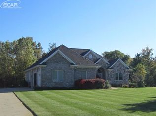 3198 Bending Brook Dr, Flushing, MI