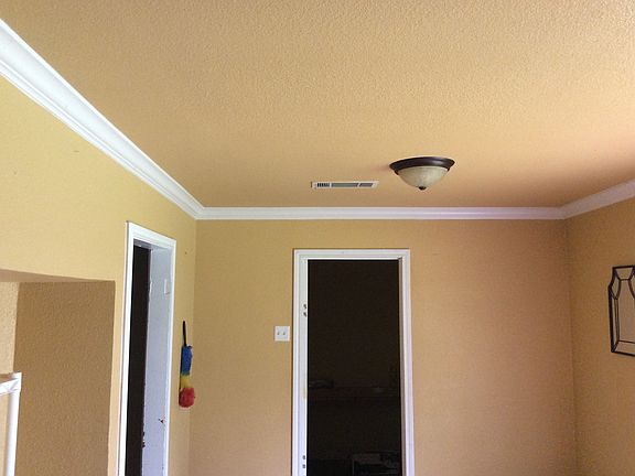 2nd image of 909 Maryland Dr