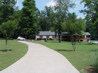 184 Spring Dr SE, Calhoun, GA 30701