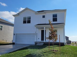 1070 Waukee Ave, Waukee, IA 50263