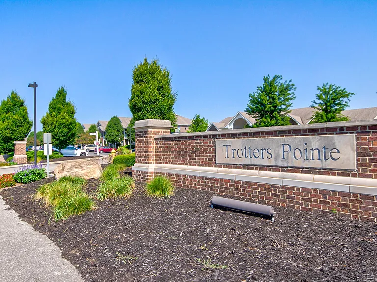 Trotters Pointe Apartments — Photo 41