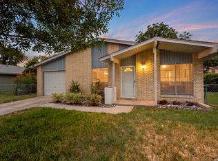 9018 CHAMINADE DR, San Antonio, TX 78224