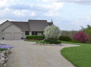 12860 Tuttle Creek Blvd, Randolph, KS 66554