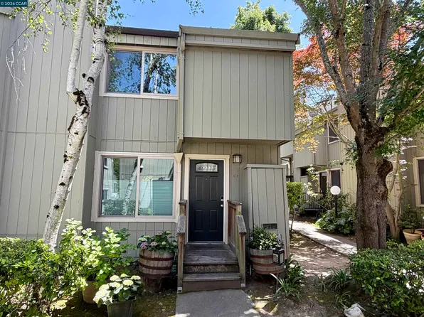 111 Ascot Ct APT C, Moraga, CA 94556