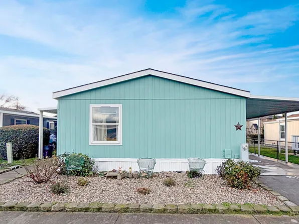 1570 S Peach St Space 23, Medford, OR 97501