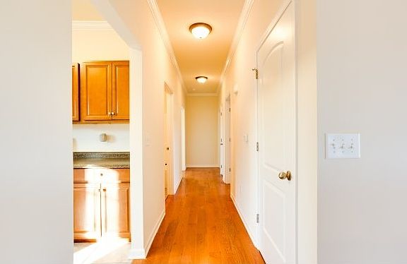 5th image of 640 Saint Andrews Dr