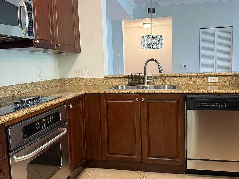 3308 Renaissance Way — Photo 7