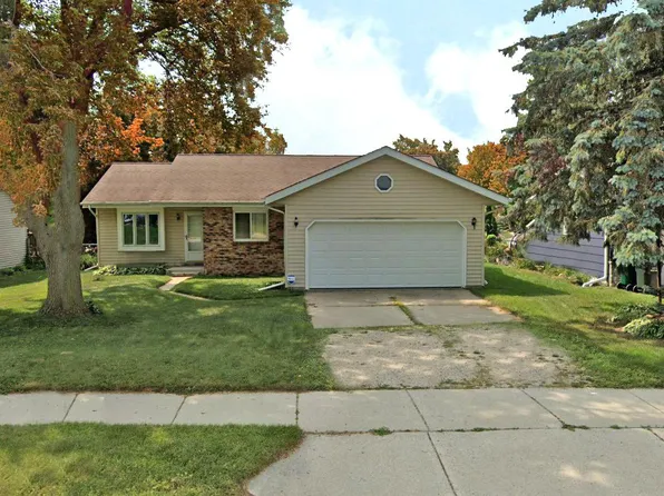 2001 Creek ROAD, West Bend, WI 53090