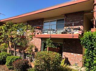 4710 SE Stark St APT 2, Portland, OR 97215