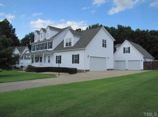 1409 Olde McKenzie Dr, Holly Springs, NC 27540