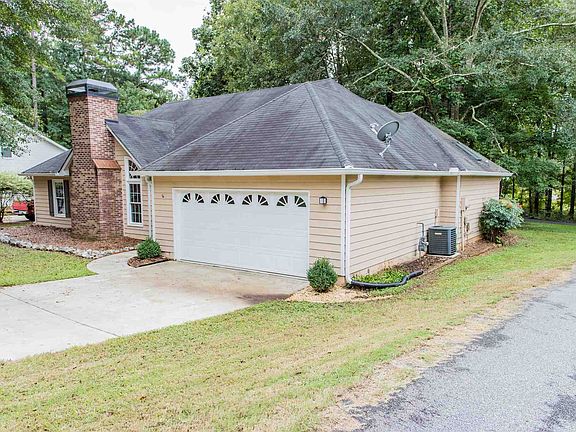 2nd image of 103 Shirewood Park