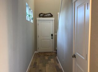 8610 N 2nd Loop #1, Ridgefield, WA 98642