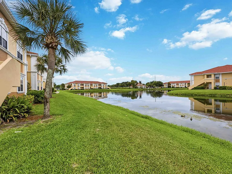 1025 Villagio Cir #208 — Photo 45