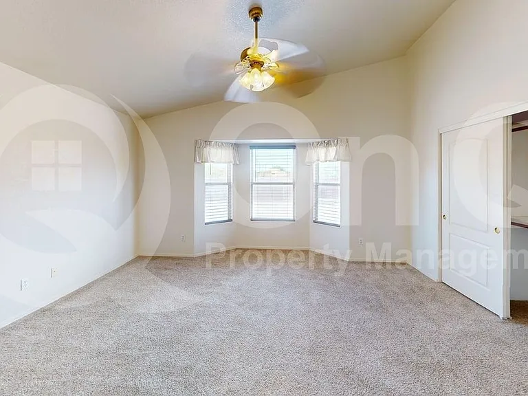 2396 W Silverbell Tree Dr — Photo 9
