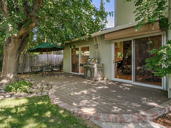 5th image of 1113 Oeste Dr