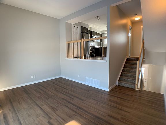 5th image of 125 Ashgrove Dr
