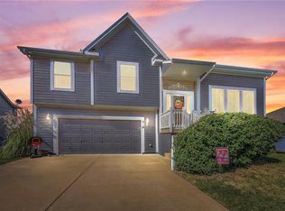 610 S Walnut St, Gardner, KS 66030