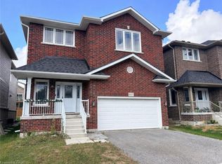 613 Lemay Grv, Peterborough, ON K9K0G9