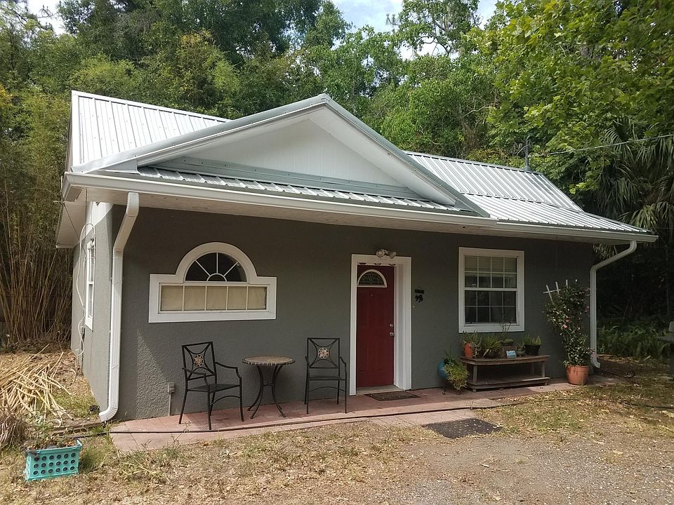 1st image of 1502 Walker Ln