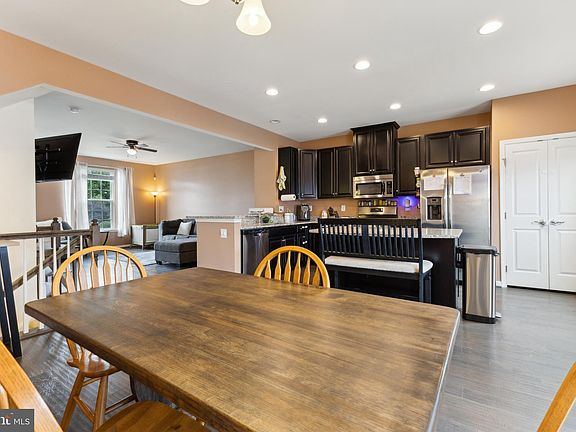 3rd image of 2104 Governors Way
