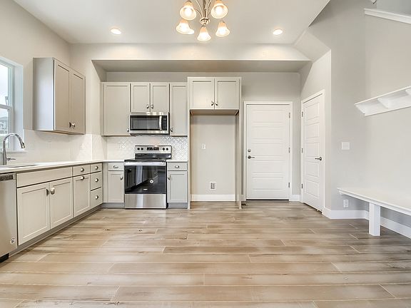 5th image of 570 Discovery Pkwy #1NQTAC