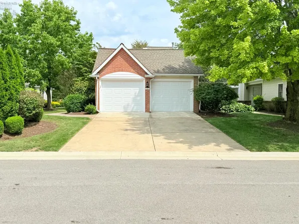 1507 Timber Lake Ln, Sandusky, OH 44870