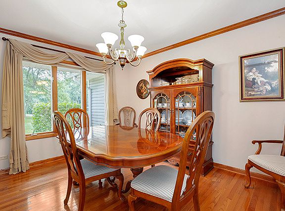 4th image of 270 Greenwood Dr