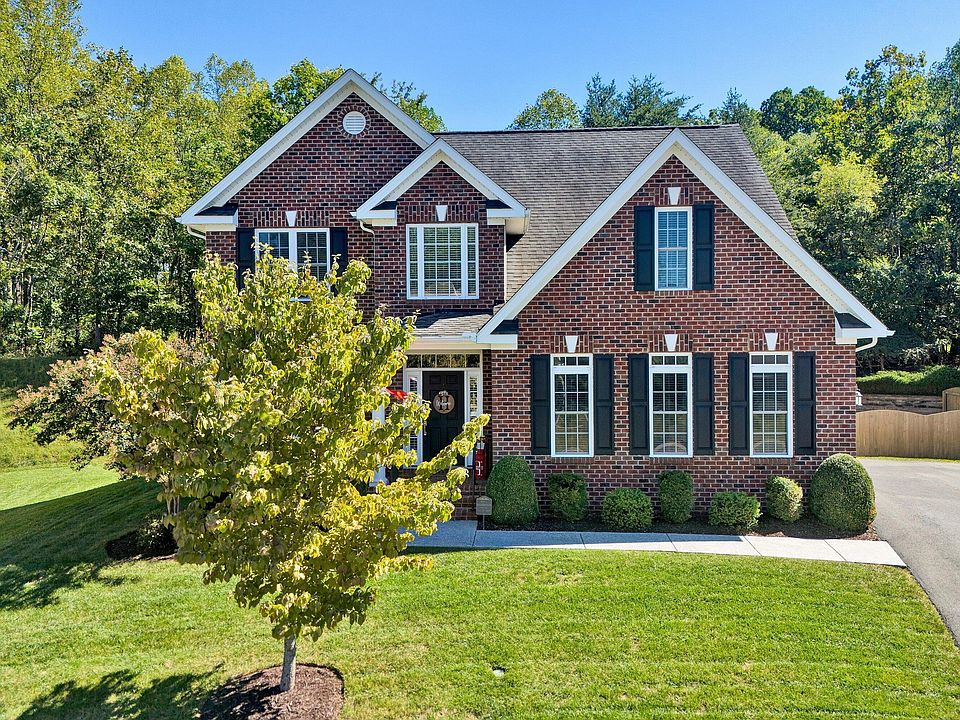 1st image of 5869 Monet Dr
