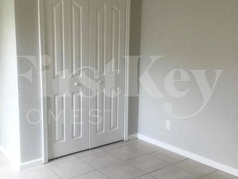 662 SW Sandbar Ter — Photo 20