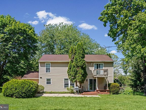5th image of 2517 Cool Spring Rd