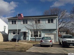 352 36th St, Lindenhurst, NY 11757