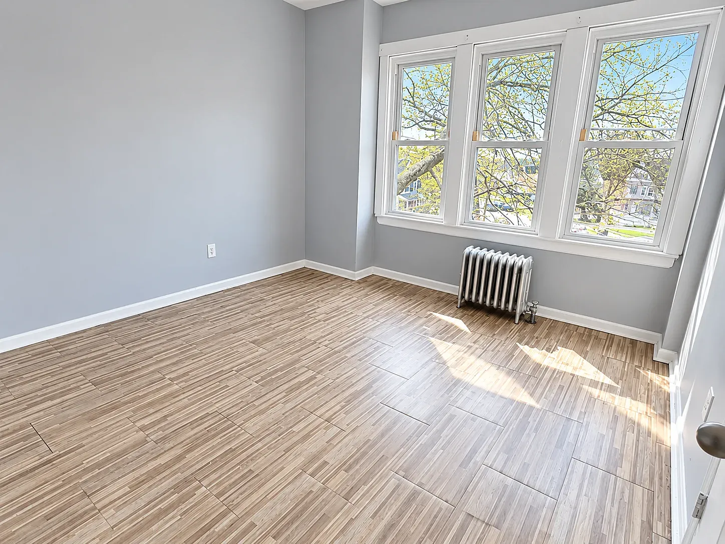 3 bed, $2,475 — Photo 2