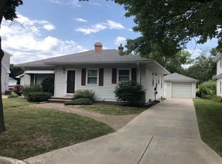 1128 Oakcrest Ct, Appleton, WI 54914