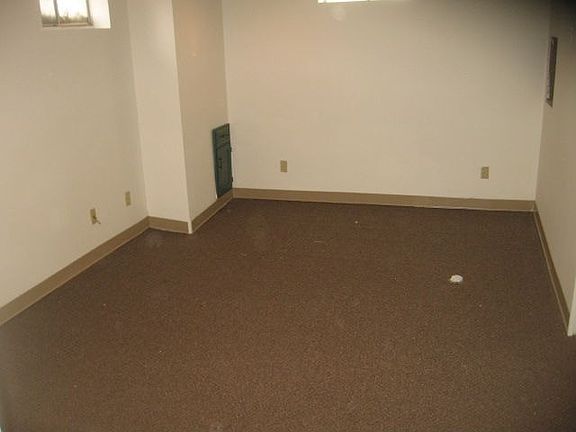 5th image of 1821 S 47th St