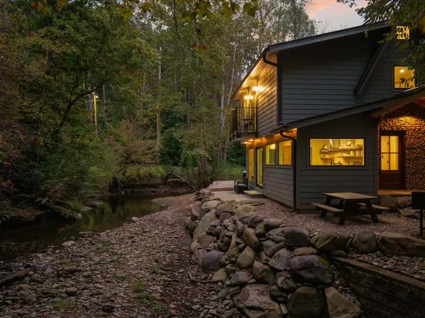 2951 Webb Creek Rd, Pittman Center, TN 37876