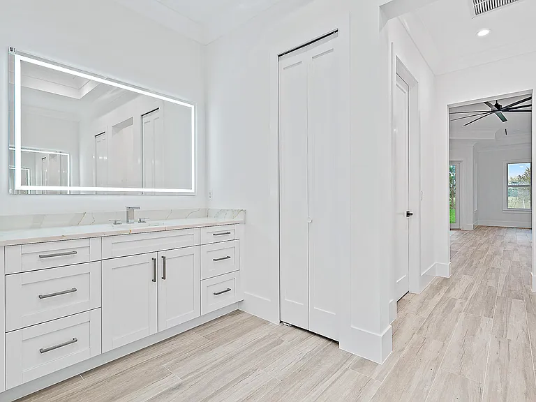 18211 SE Old Trail Dr W — Photo 37