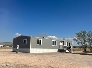 1700 W Carriage Ln, Paulden, AZ 86334