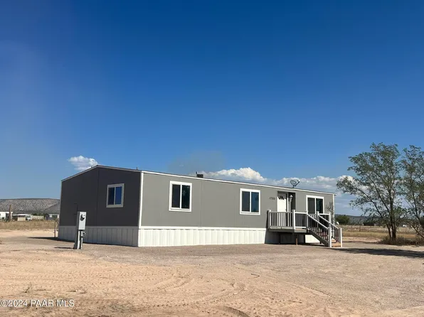 1700 W Carriage Ln, Paulden, AZ 86334
