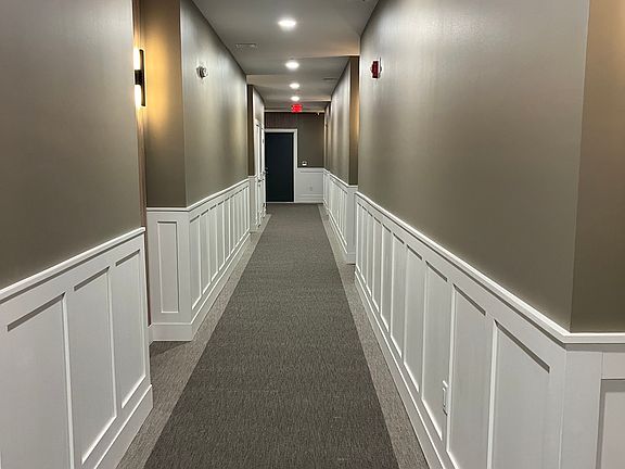 4th image of 140 E 4th Ave #207