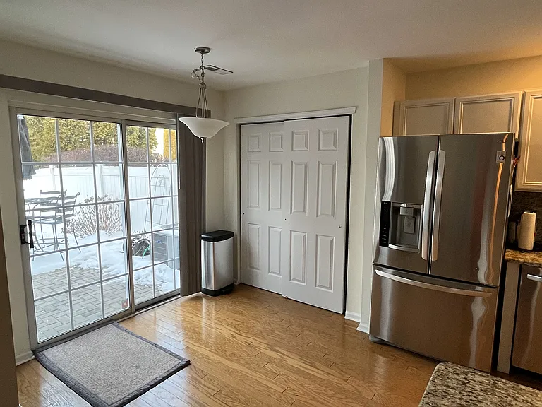510 Coachwood Ct — Photo 3