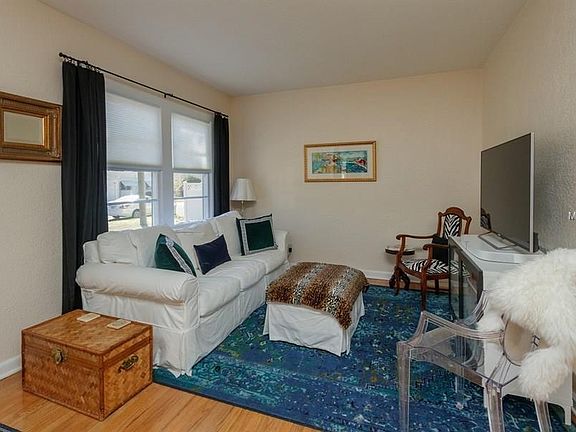 2nd image of 752 Floral Dr