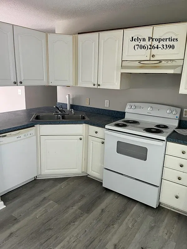 2 bed, 900 sqft, $960 — Photo 3